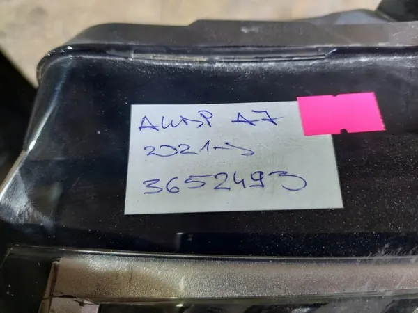 Audi A7 S7 4K8 2022 Linker Scheinwerfer image 8