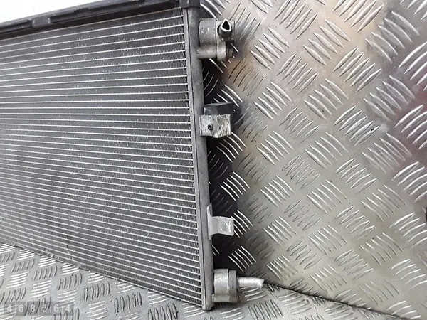 Radiador Ford Focus 2013 BV6119710BB image 2