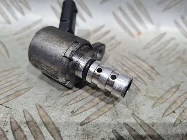 Öljynpaineanturi Opel Insignia Zafira C 2.0 CDTI image 3