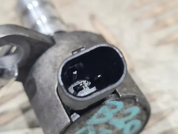 Öljynpaineanturi Opel Insignia Zafira C 2.0 CDTI image 4