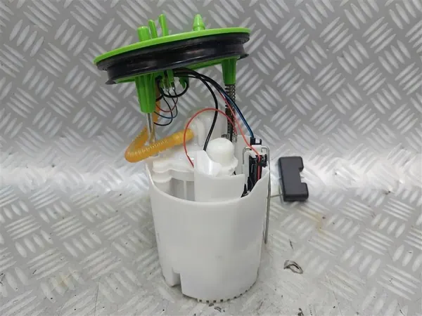 Brandstofpomp Skoda Octavia III 1.4 TSI 13-17 5Q0919051N image 4