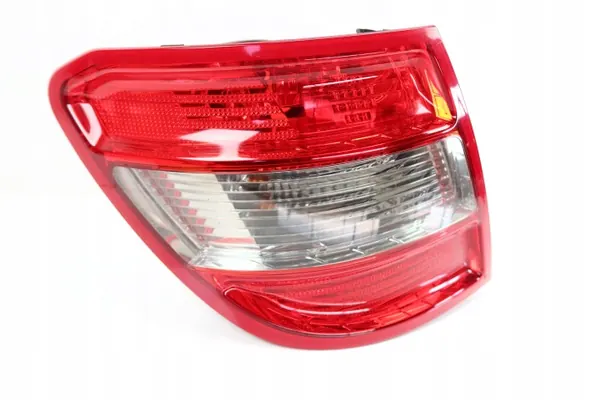 Feu arrière gauche Mercedes W204 OEM 2048203764 image 4