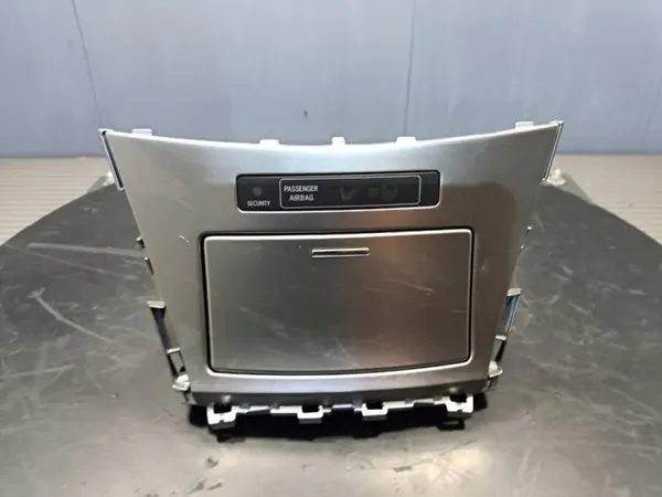Cendrier Toyota Avensis T27 OEM 14433/Wrakowisko image 2