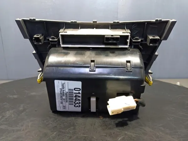 Cendrier Toyota Avensis T27 OEM 14433/Wrakowisko image 3