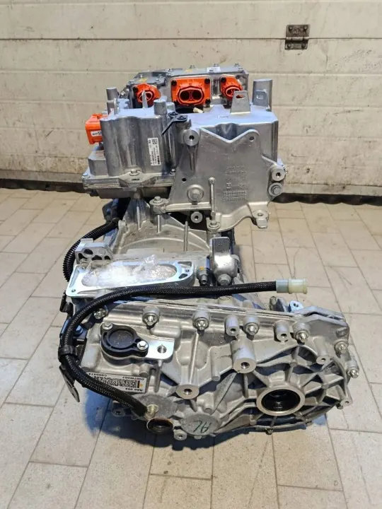 Gebruikte Renault Zoe elektromotor OEM 290H23970R image 3