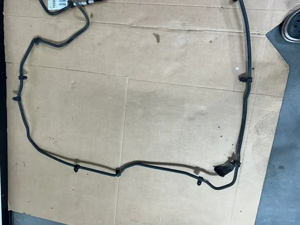 Manguera AdBlue Mercedes OEM A2054700464 para Clase C W205 image 3