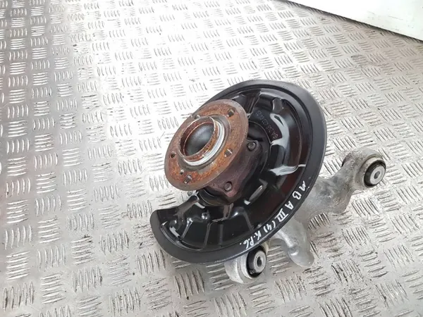 Mercedes-Benz takapyörän navan OEM A2464230420 image 4