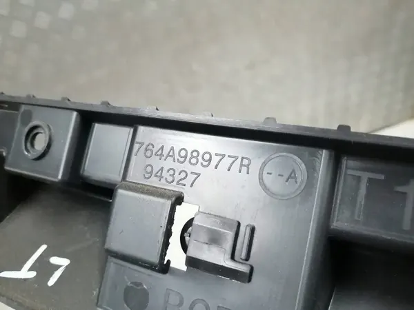 Montagem moldura soleira esquerda OEM 764A98977R Renault image 4