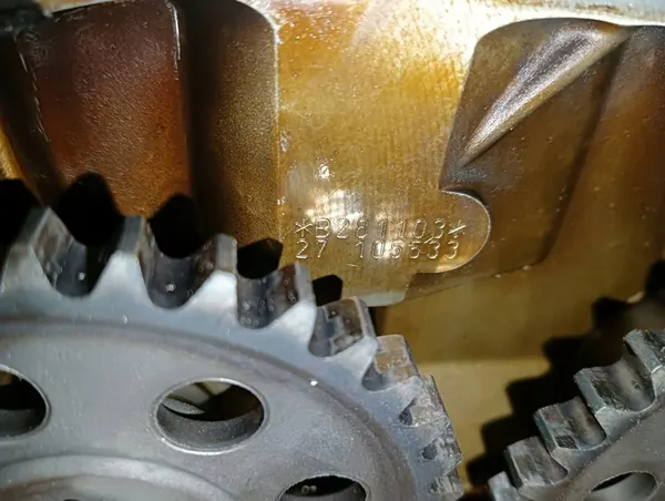 Carcasa del módulo del árbol de levas VW Audi Skoda 1.4 FSI OEM image 4