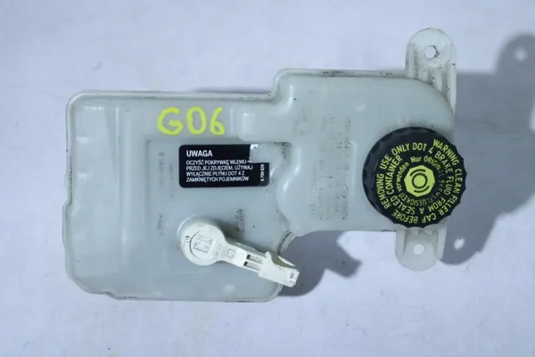 BMW OE Bromsvätskebehållare OEM 6799629 6886475 image 2