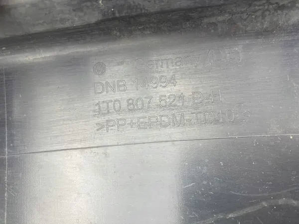 VW Touran Spoiler de Parachoques Trasero 1T0807521D image 4