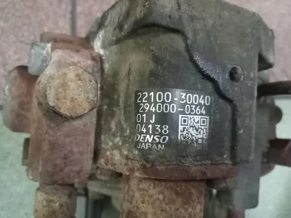 Einspritzpumpe Toyota Hilux 2.5 22100-30040 image 2