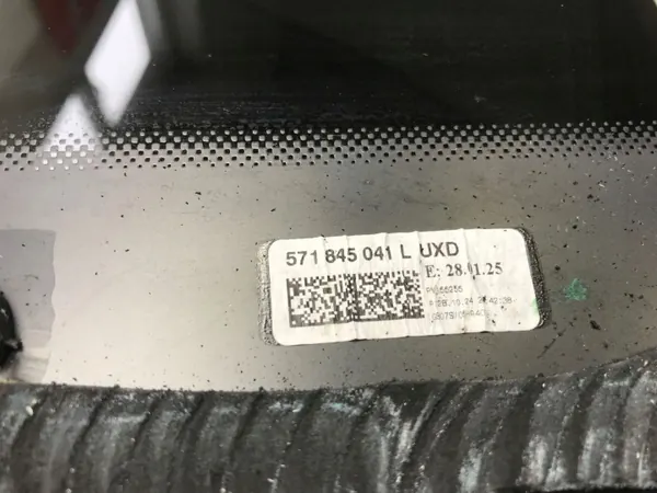 Vidro lateral esquerdo traseiro OEM 571845041L VW Tiguan III image 8