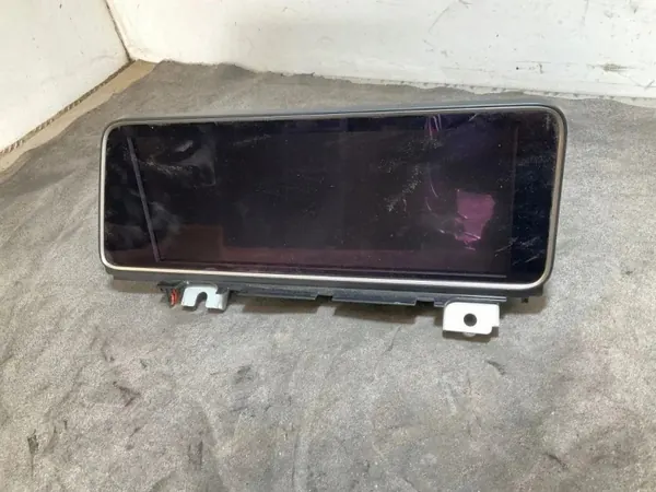 Lexus RX navigointinäyttö OEM 07C04393 3.5L 2019 image 4