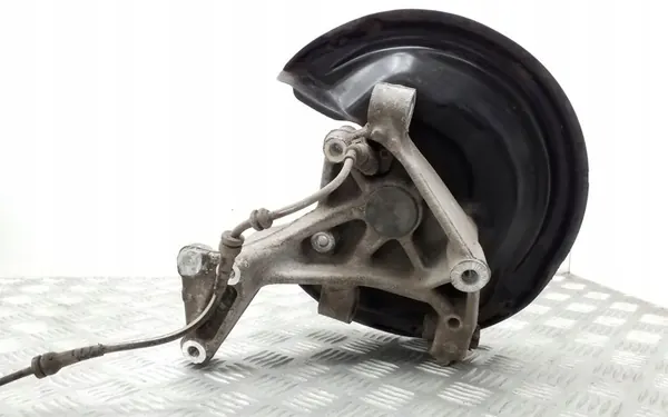 Mozzo ruota posteriore destro SKODA YETI 3C0505436F image 2