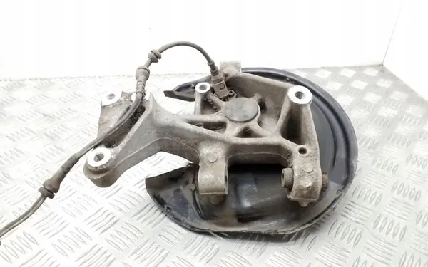 Mozzo ruota posteriore destro SKODA YETI 3C0505436F image 4