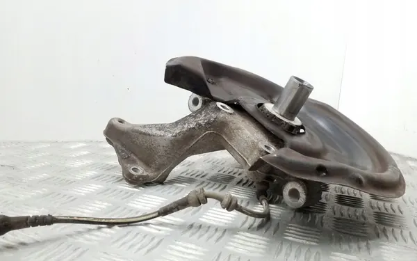 Mozzo ruota posteriore destro SKODA YETI 3C0505436F image 5