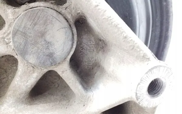 Mozzo ruota posteriore destro SKODA YETI 3C0505436F image 6