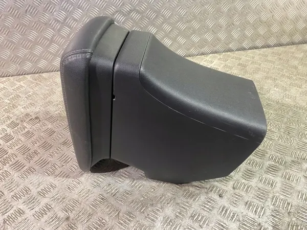 Reposabrazos túnel central Mitsubishi Outlander OEM 8011B156 image 4