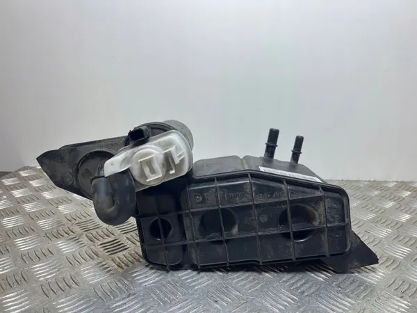 Fiat 500X Polttoainehöyrysuodatin OEM 00520552380 image 2