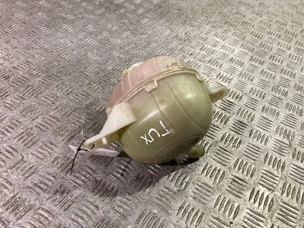 Hyundai kylvätsketank OEM 25430N7200 image 4