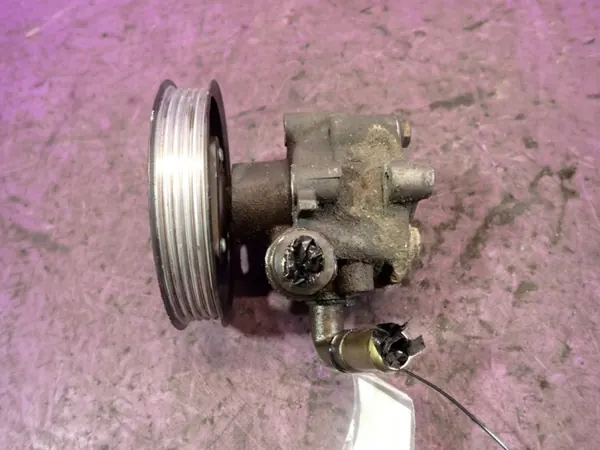 Audi A4 B5 97-01 Lift 1.9 TDI 116KM AJM Bomba dirección image 3