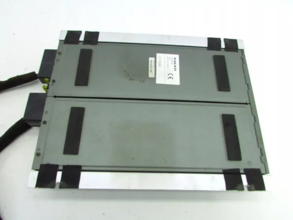 Volvo C70 I Stereo-Verstärker OEM 3533798 - Gebraucht image 7