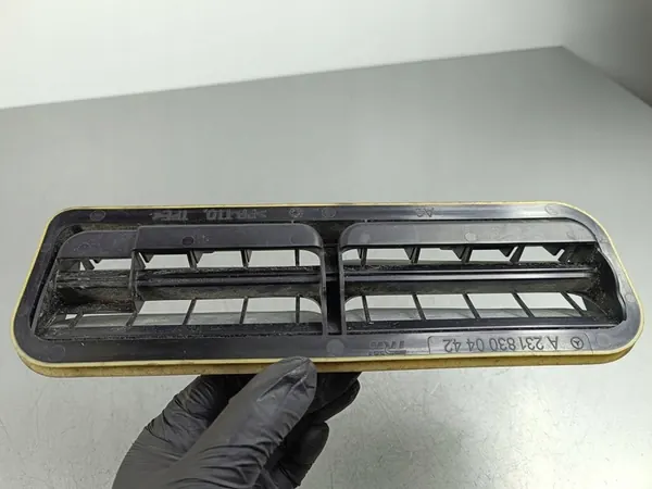 Grade de ventilação Mercedes-Benz SL R231 A2318300442 image 2