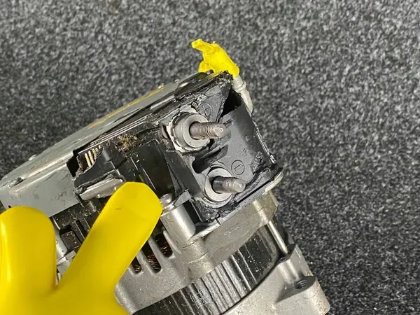 MERCEDES W222 W213 W205 ALTERNATOR A2649001800 image 5