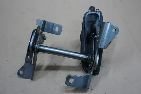 Nissan D40 Handbromsspak OEM D40 DŹWIGNIA RĘCZNEGO image 5