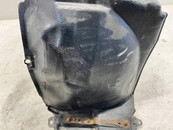 Front Right Wheel Arch Toyota Prius III image 4