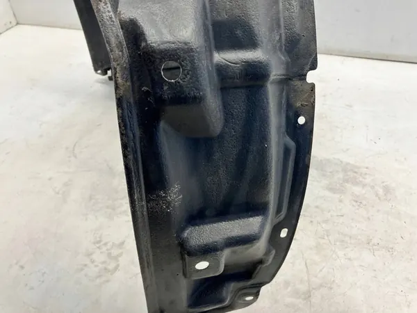 Front Right Wheel Arch Toyota Prius III image 8