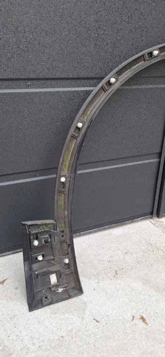 OEM 760853717 Etu vasen lokasuoja VW Touareg III image 5