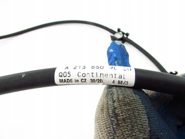 MERCEDES W213 W238 FRONT WASHER NOZZLES SET A2138609000 image 9