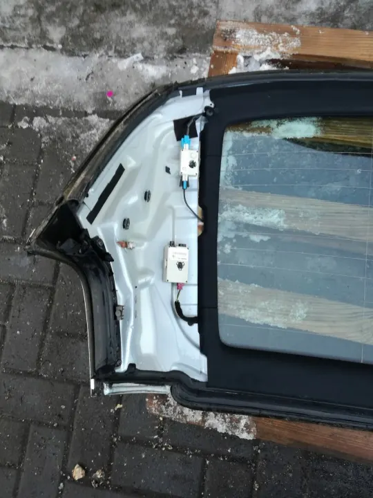 Janela Traseira BMW E93 com Pilares - OEM Usado image 7