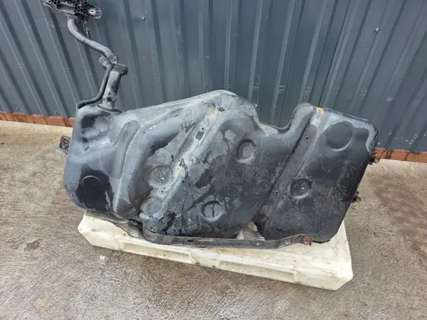 Polttoainesäiliö OEM BAK ZBIORNIK PALIWA AUDI Q5 8R image 6