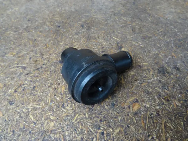 Válvula DV AUDI S3 8L 1.8T 06A145710N image 7