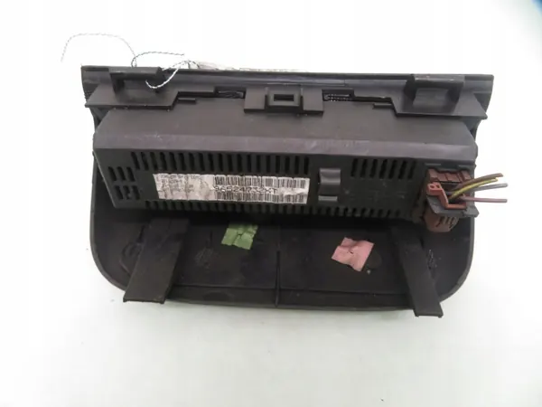 Peugeot 307 Display Panel OEM 96524732XT image 4