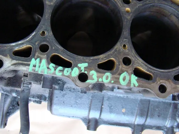 Motorblock Renault Mascott 3.0 2004-2010 OEM BLOKMASC image 8