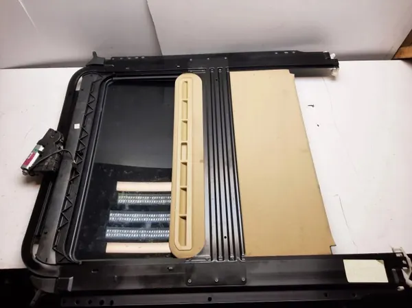 Techo Panorámico usado para VW Touareg OEM 7106095 image 3