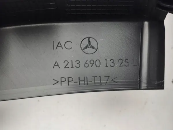 Mercedes-Benz E W213 kofferbakrolbevestiging OEM A2136901425 image 9