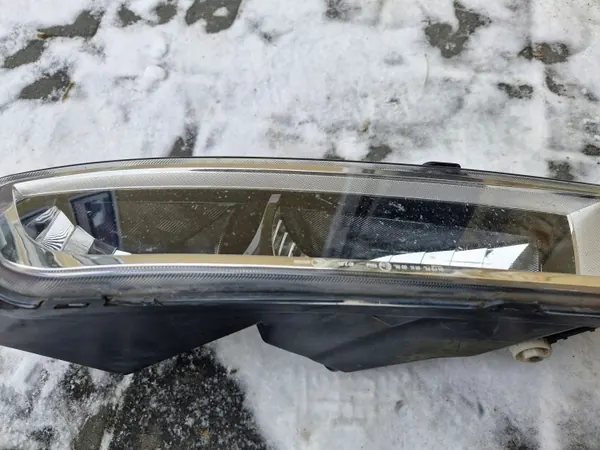 VW Passat B8 Linker Halogenscheinwerfer OEM 3G0941661E image 3