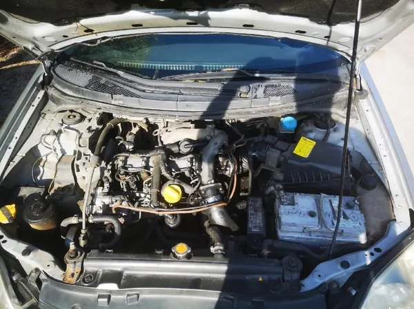 Nissan Primera Motoroljepanna 2003 1.9L 8200066133 image 7
