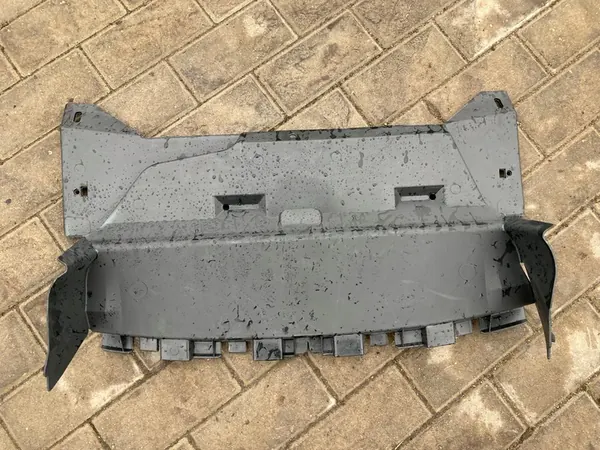 Renault OE 7700427562 Stötfångarskydd image 3