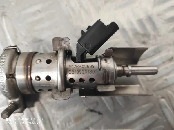 Injector AdBlue OEM 9813930180 para Citroen C3 image 3