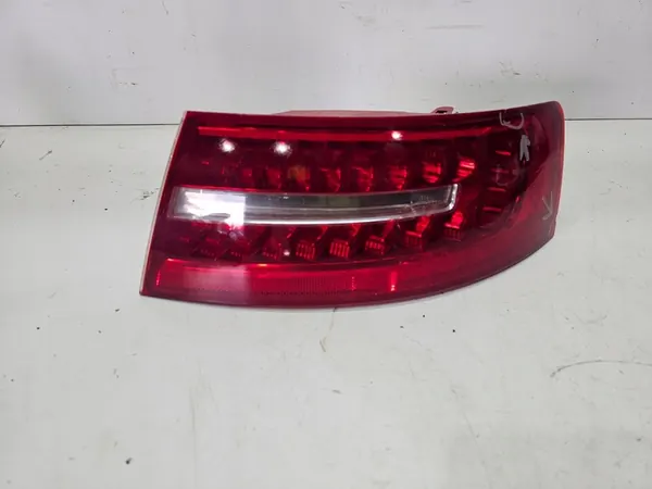 Luz trasera LED derecha Audi A6 C6 Sedan OEM 4F5945096J image 2