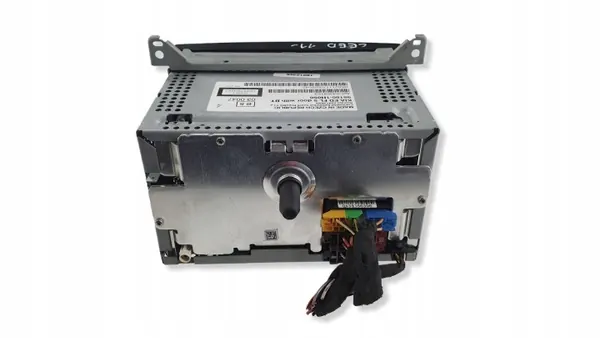 Radio MP3 Kia OEM 961611H0500 para Ceed I image 3