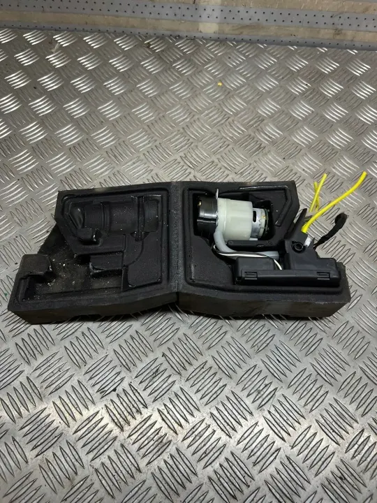 Keskitulituspumppu OEM A1688000348 Mercedes A-Classille image 2