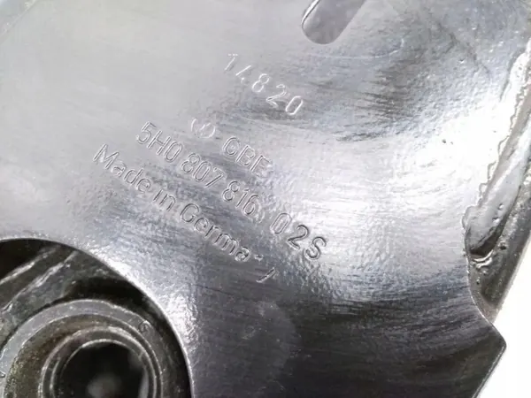 Viga parachoques trasera VW OEM 5H0807816 Golf VIII image 6