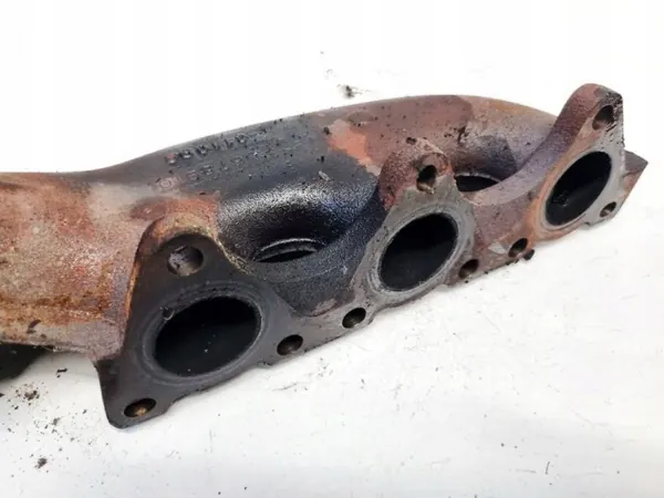 Colector de escape OEM 078253034AR Audi A6 1998 2.4L image 3